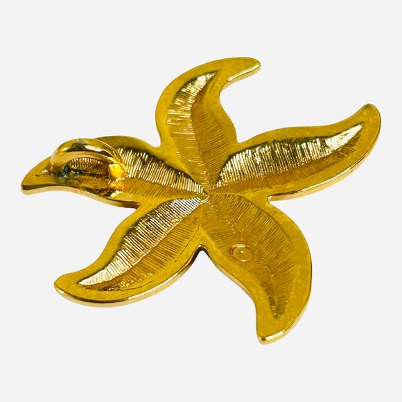 Vintage Gold Tone Starfish Textured Pendant - Picture 3 of 5
